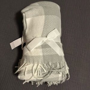 NWT Loft plaid throw blanket